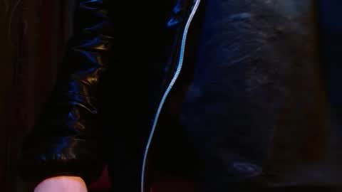 Noha Thomson online show from 7, 11, 2025