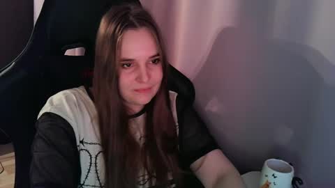 noir_ember_ online show from 6, 10, 2025