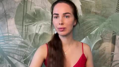 Noirelle online show from 3, 10, 2025