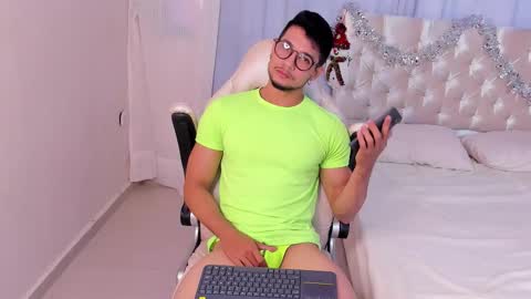 Im Nolan  online show from 12, 11, 2025