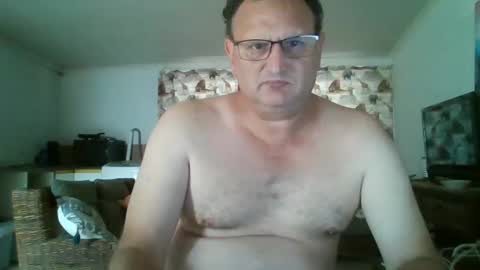 Snapshot of nollie244 chatting on 13, 12, 2024 Nollie online show from 13, 12, 2024