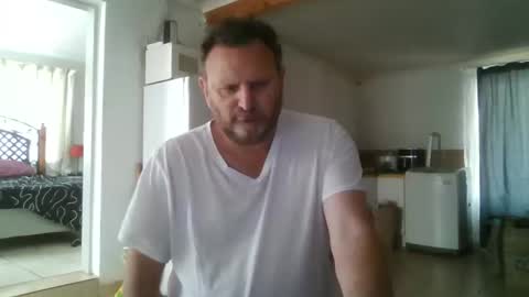 Snapshot of nollie244 chatting on 10, 9, 2025 Nollie online show from 10, 9, 2025