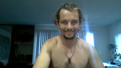 nomadicouple online show from 4, 11, 2025