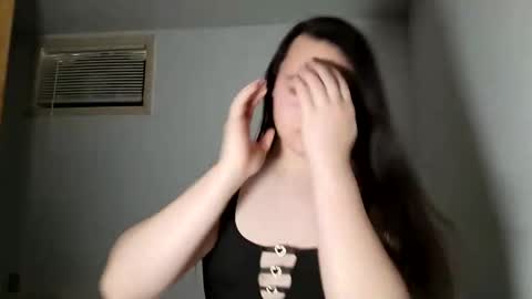 nonbinarybeauty20 online show from 31, 1, 2026