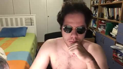 Snapshot of nongay379444 chatting on 27, 12, 2024 nongay379444 online show from 27, 12, 2024