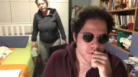 Snapshot of nongay379444 chatting on 5, 1, 2025 nongay379444 online show from 5, 1, 2025