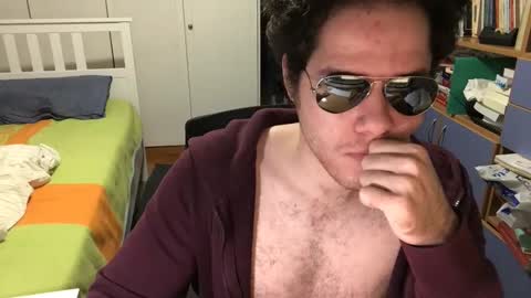 Snapshot of nongay379444 chatting on 5, 1, 2025 nongay379444 online show from 5, 1, 2025