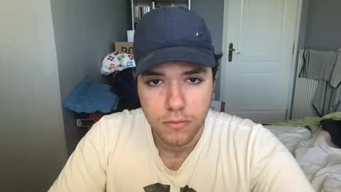 Snapshot of nongay379444 chatting on 14, 11, 2025 nongay379444 online show from 14, 11, 2025