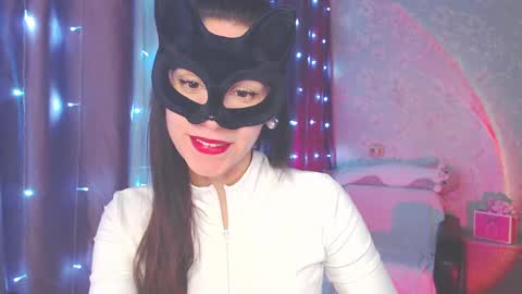 Send message when u here online show from 25, 2, 2025