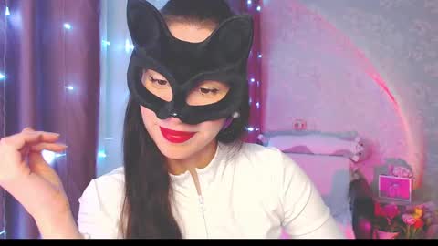 Send message when u here online show from 9, 3, 2025