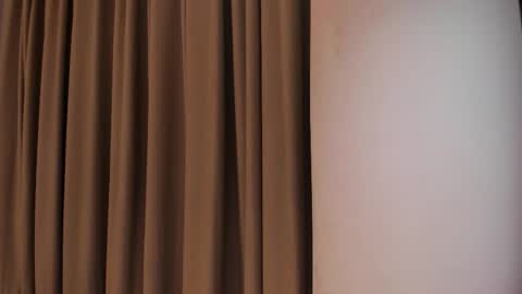 Nora Da Silva online show from 11, 10, 2025