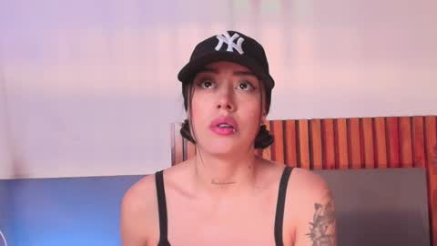 Nora Da Silva online show from 2, 12, 2025