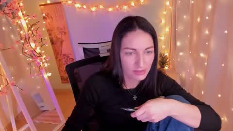 Nora online show from 9, 3, 2026