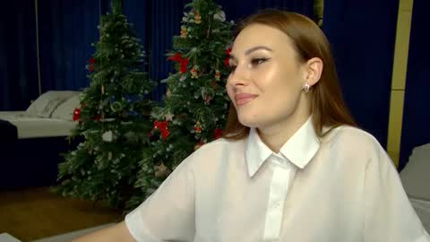 NoraFoxes online show from 16, 12, 2025