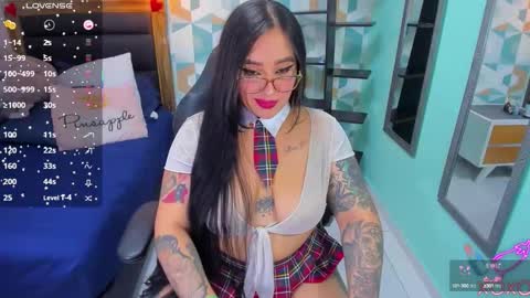 noraloux1 online show from 12, 10, 2025