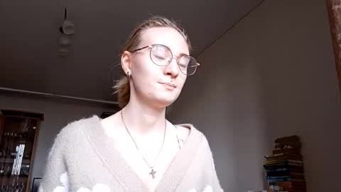 Lola online show from 12, 10, 2025