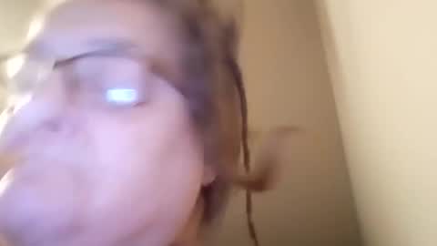 Normajeen777 online show from 9, 12, 2024