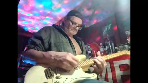 Snapshot of notflamingfart chatting on 17, 12, 2025 notflamingfart online show from 17, 12, 2025