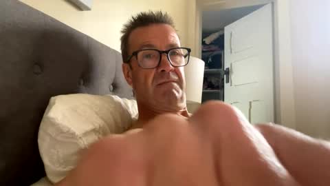 Snapshot of nottsaust chatting on 30, 10, 2025 Nottsaust online show from 30, 10, 2025