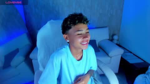 Snapshot of nova_sex1 chatting on 14, 10, 2025 nova online show from 14, 10, 2025