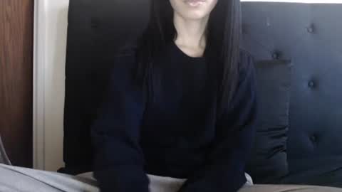 Snapshot of novafrey chatting on 7, 11, 2025 Olivia online show from 7, 11, 2025