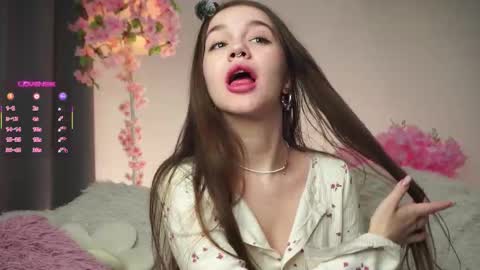 Dina online show from 11, 11, 2025