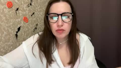 Snapshot of nuitblanche_vibes chatting on 24, 10, 2025 nuitblanche_vibes online show from 24, 10, 2025