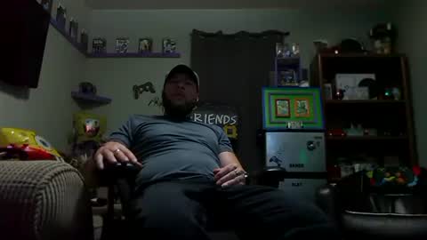 Snapshot of number1dad_ chatting on 11, 10, 2025 Awwwww Hey Sweetie Pies. Welcome To The Sweetie Pie Lounge. Enjoy The Dad-Cast. SweetCorny Fun-loving Dad Talk. online show from 11, 10, 2025