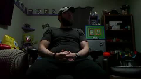 Snapshot of number1dad_ chatting on 6, 11, 2025 Awwwww Hey Sweetie Pies. Welcome To The Sweetie Pie Lounge. Enjoy The Dad-Cast. SweetCorny Fun-loving Dad Talk. online show from 6, 11, 2025