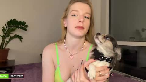nura_foxx online show from 11, 12, 2024