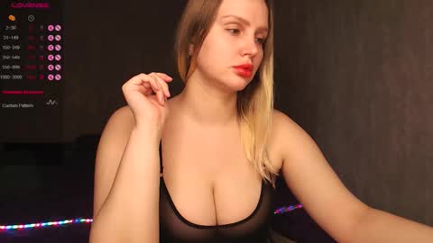 Snapshot of nutcrewlove chatting on 11, 11, 2025 WEELCOMEEEEEEEEEE online show from 11, 11, 2025