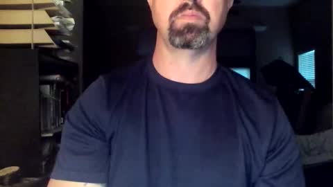 nvrenuff1979 online show from 17, 3, 2026