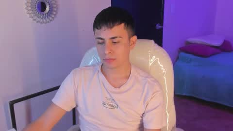 Snapshot of nyko_ds chatting on 14, 11, 2025 nyko_ds online show from 14, 11, 2025