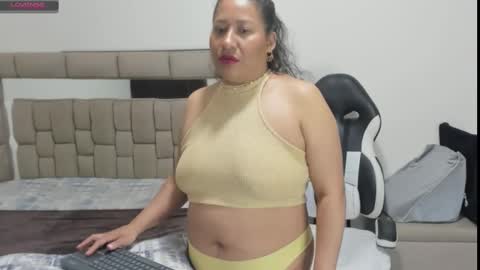 nyomi browm online show from 5, 3, 2025
