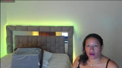 nyomi browm online show from 1, 10, 2025