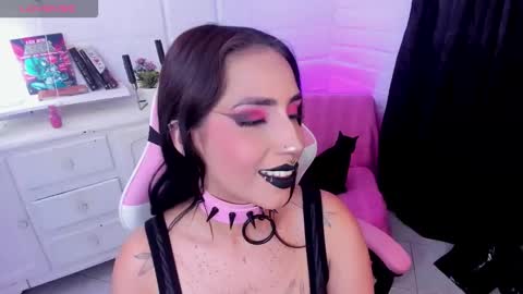 Snapshot of nyx_blackmoon chatting on 14, 11, 2025 Nyx BlackMoon online show from 14, 11, 2025