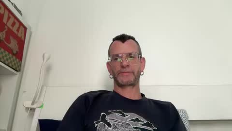 Snapshot of o_johnny_deep_o chatting on 15, 3, 2026 Jonathan Deep online show from 15, 3, 2026