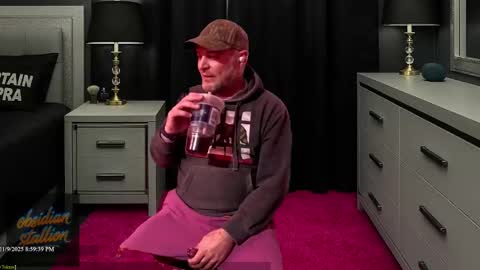 Snapshot of obsidian_stallion chatting on 10, 11, 2025 Obsidian stallion online show from 10, 11, 2025