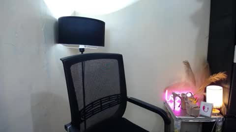 Snapshot of octaviayuki chatting on 28, 9, 2025 Kyla online show from 28, 9, 2025