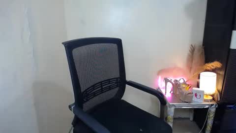 Snapshot of octaviayuki chatting on 1, 10, 2025 Kyla online show from 1, 10, 2025