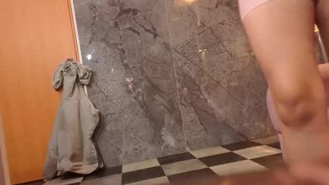 odette_b online show from 9, 11, 2025