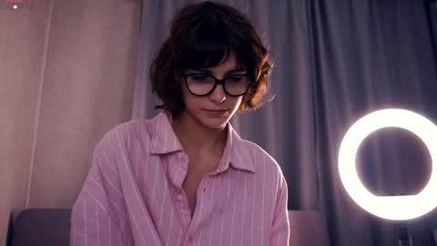 Thea online show from 9, 11, 2025