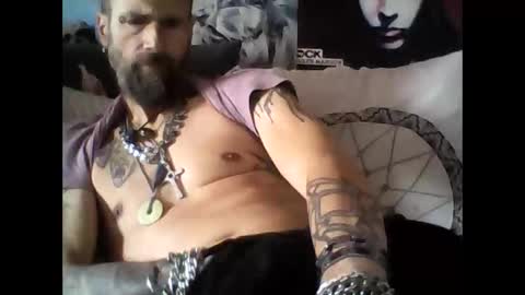 oedipe666cam online show from 4, 11, 2025