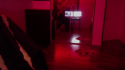 Snapshot of officialmoneyxxx chatting on 9, 10, 2025 Money online show from 9, 10, 2025