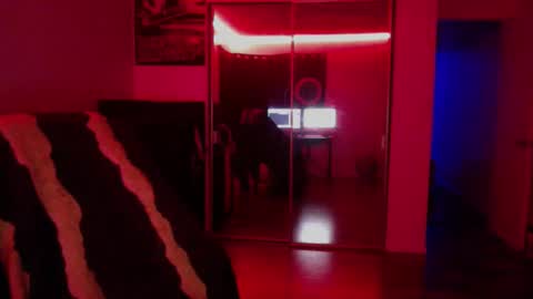 Snapshot of officialmoneyxxx chatting on 28, 11, 2025 Money online show from 28, 11, 2025