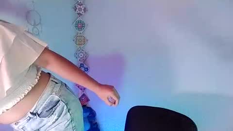 Snapshot of oh_xxxlt4 chatting on 12, 3, 2025 Oh xxxLt4 online show from 12, 3, 2025