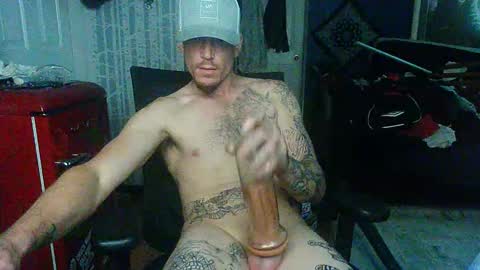 Snapshot of oh_you_know69 chatting on 15, 10, 2025 who dares toss me some tips lets have fun online show from 15, 10, 2025