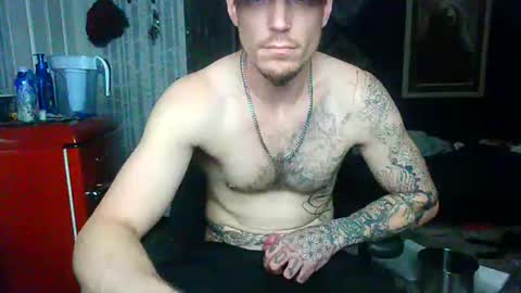 Snapshot of oh_you_know69 chatting on 11, 11, 2025 who dares toss me some tips lets have fun online show from 11, 11, 2025