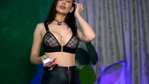 Julia online show from 16, 10, 2025