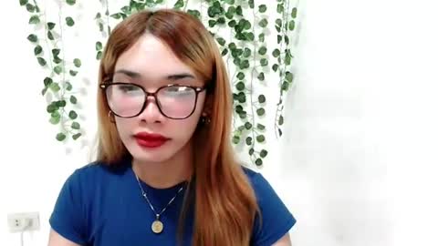 ohmyalessandraxcx online show from 20, 11, 2025